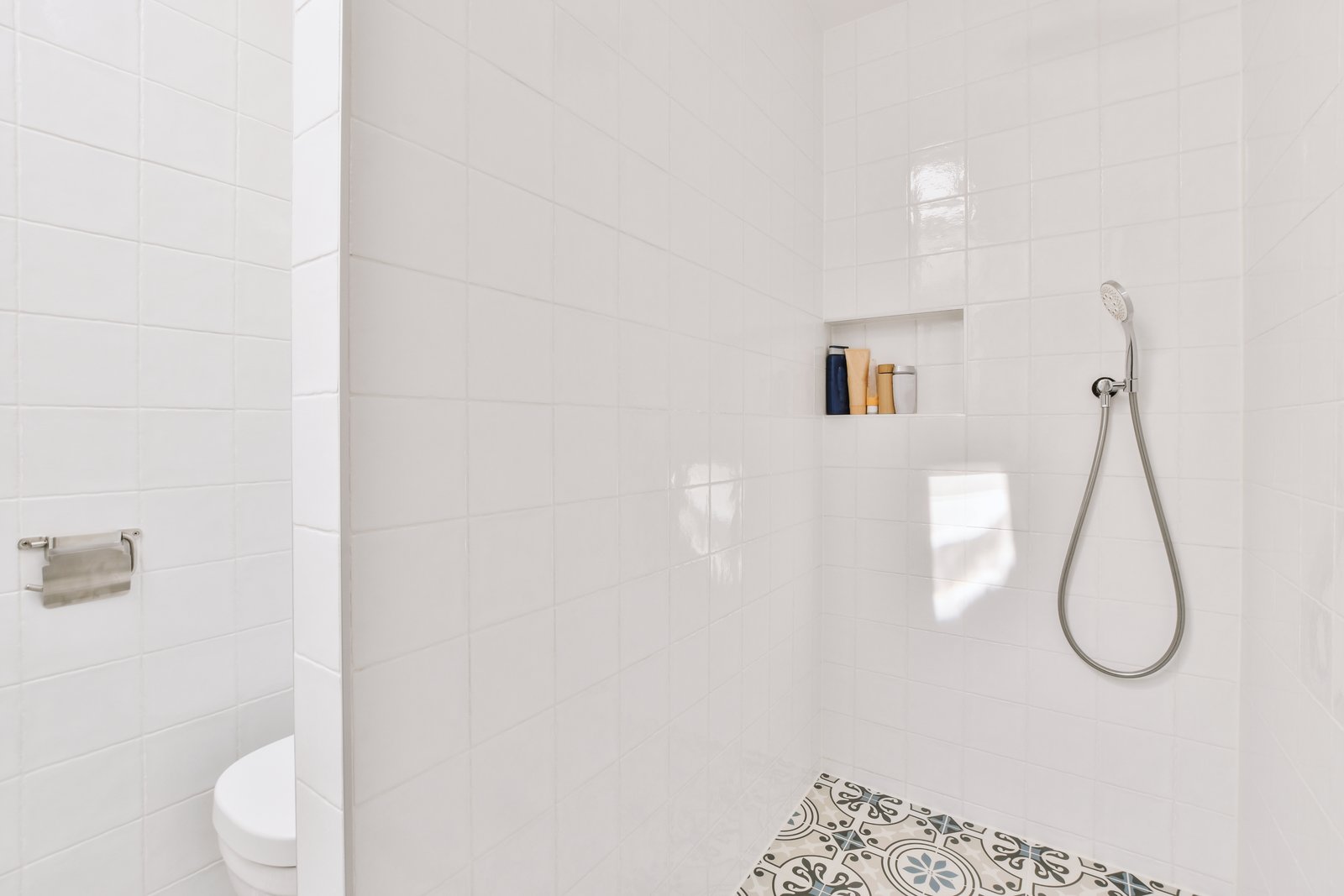 Tile Wall Reglazing Service in Downey, CA