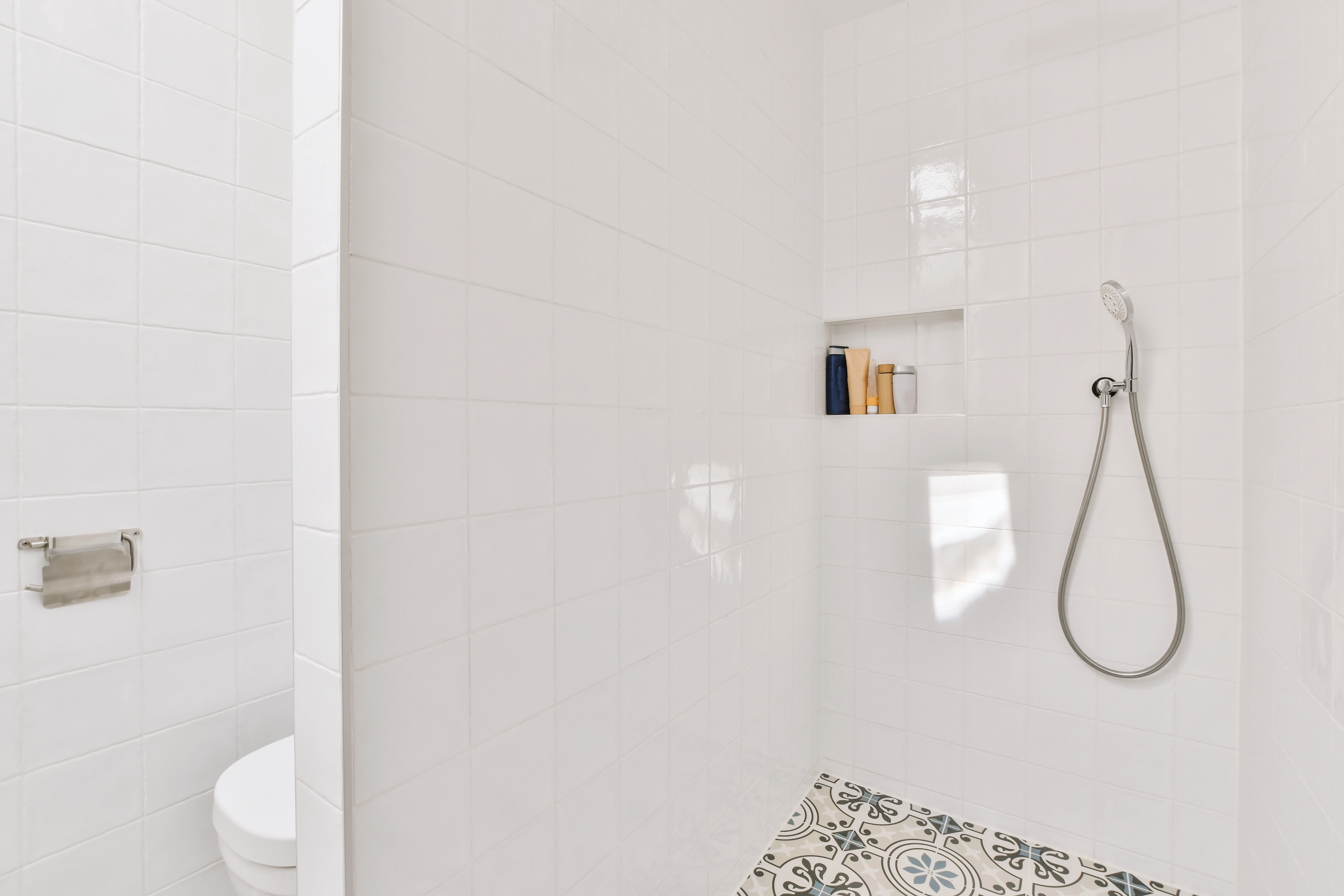 Tile Wall Reglazing Service in Downey, CA